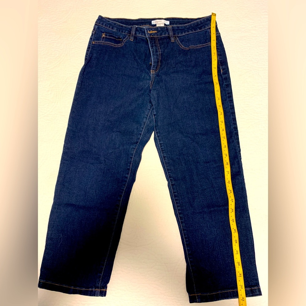 Size 10 Cleo cropped jeans